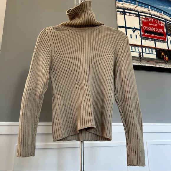 GUCCI Wool, Silk, and Cashmere Turtleneck Sweater - Picture 9 of 9